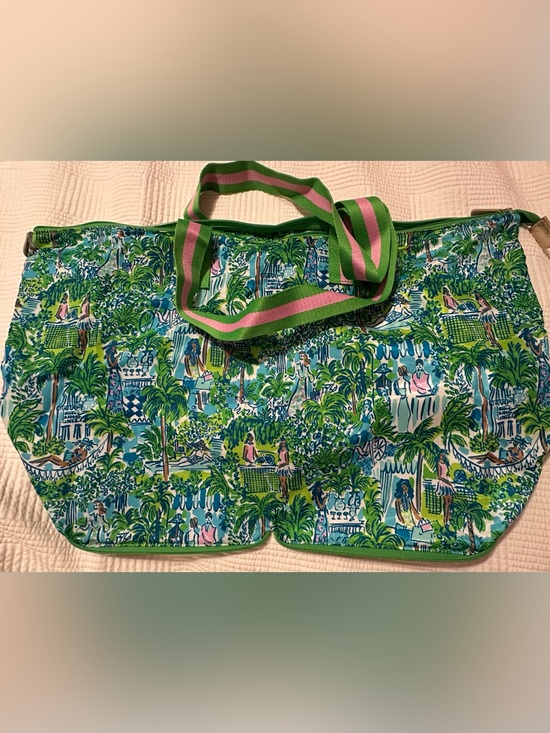 Lilly Pulitzer Handbags - Lilly Pulitzer Green Tropical Print Tote with Pink & Green Striped Handles